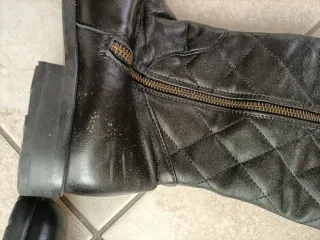 Stivali donna neri trapuntati