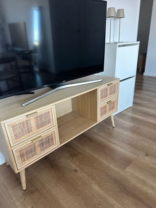 Mesa TV Madera y Ratán