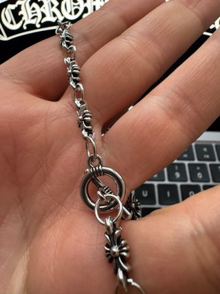 Pulsera estilo Chrome Hearts Plata