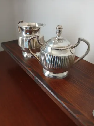 Set zuccheriera e lattiera placcato argento
