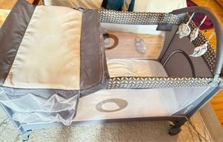 Cuna de viaje plegable (SIN COLCHON)