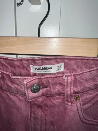 Pantalón vaquero rosa Pull&Bear