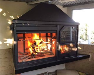 Barbacoa Forno in Metallo a Legna