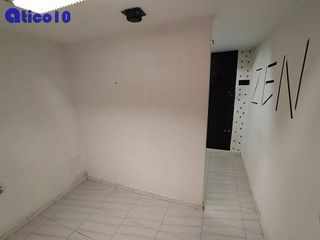 Local comercial en alquiler en Milán - Pumarín - Teatinos en Oviedo