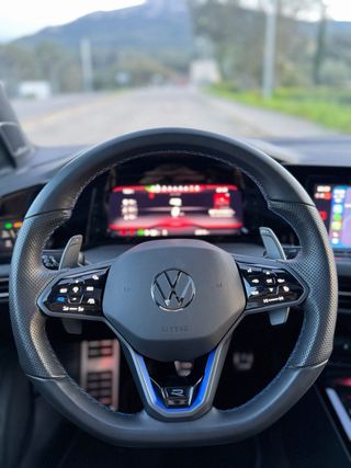 Volkswagen Golf 2024