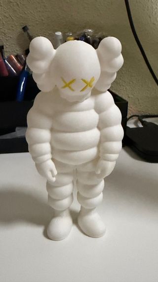 Figura KAWS Blanca