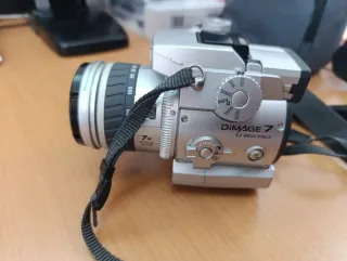 Cámara Minolta Dimage 7
