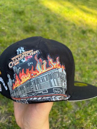 Gorra New Era NY Negra Multicolor