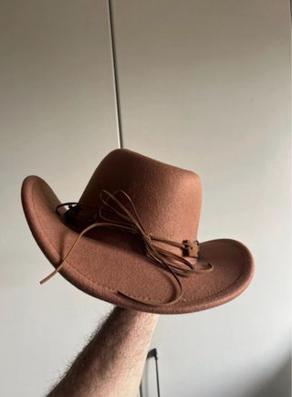 Cappello Cowboy con fibbia toro