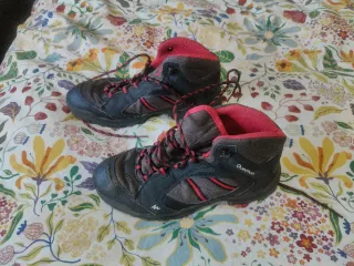 Botas de montaña Quechua Talla 40