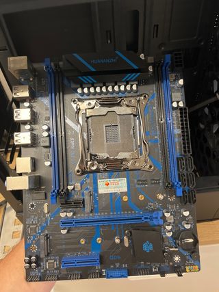 Caja PC Gamer + Placa Base  escucho ofertas