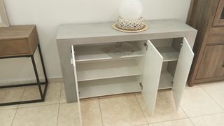 Aparador moderno gris y blanco