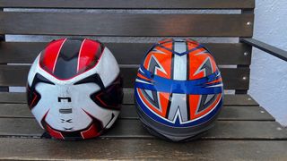 2 Cascos. 1 moto off-road + 1 normal sin visera