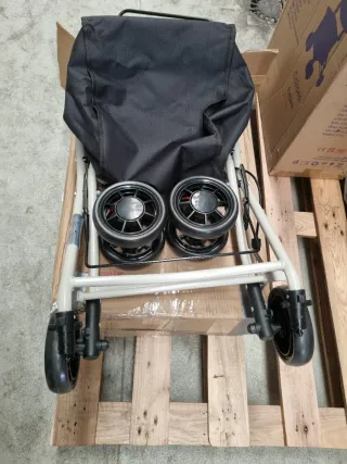 Andador Mobiclinic Plegable con Asiento y Bolsa