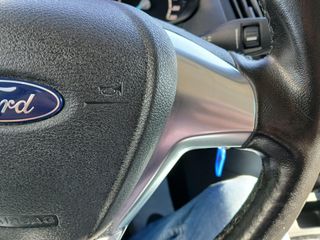 FORD TRASNIT COURIER KOMBI 1.5 TDCI TREND