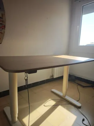 Escritorio elevable, eléctrico blanco IKEA