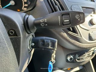 FORD TRASNIT COURIER KOMBI 1.5 TDCI TREND