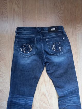 Pantalones Guess tiro bajo