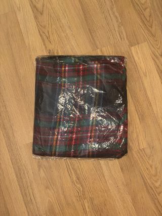 Bufanda de cuadros verde y rojo