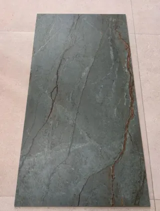 Azulejos porcelánicos imitación madera