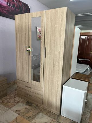 Armario 3 puertas con cajones y espejo NUEVO