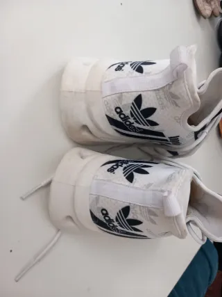 Scarpe Adidas uomo/donna nere e bianche