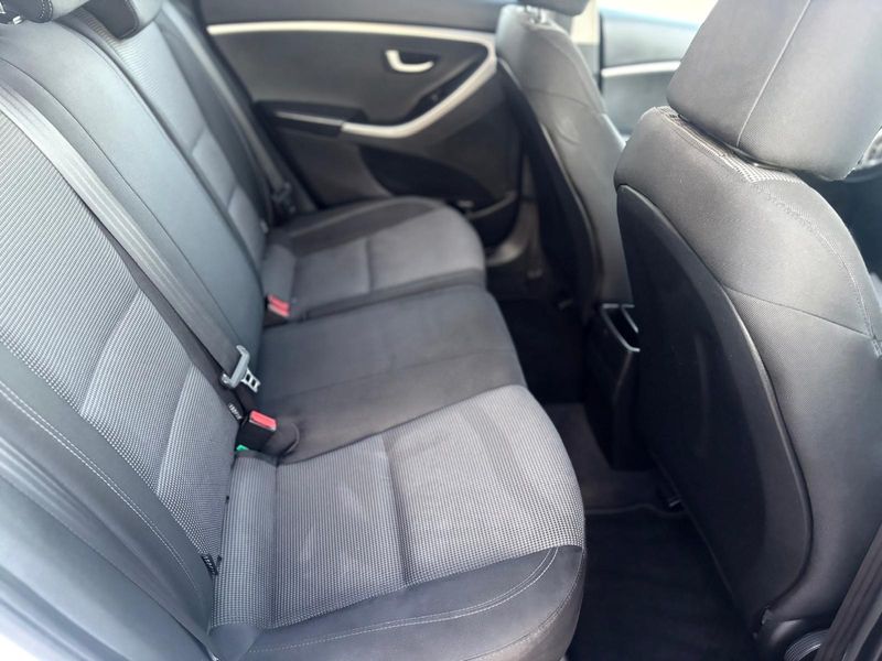 Hyundai i30 1.4 CRDi Klass 2015, foto 17