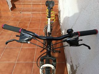 Bicicleta B'Twin Rockrider