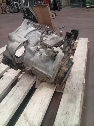 Caja de cambios Seat Ibiza 6L GGU26084