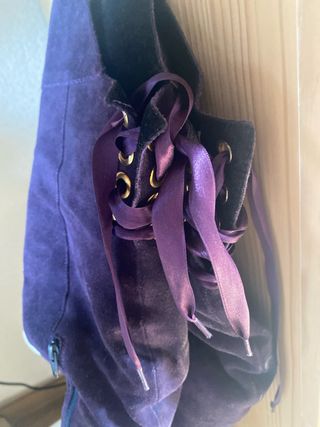 Botas altas de piel moradas