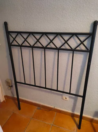 Cabecero de forja negro para cama de 90