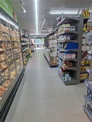 Local comercial en venta en Centre en Cornellà de Llobregat