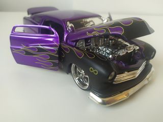 Mercury 1951 escala 1:24 Hot Rod