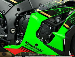 KAWASAKI NINJA ZX-10R