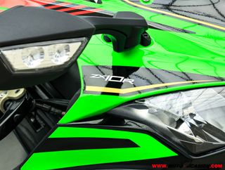 KAWASAKI NINJA ZX-10R