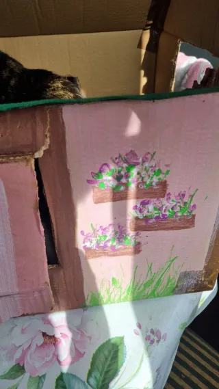 Casa de cartón para gatos - DIY
