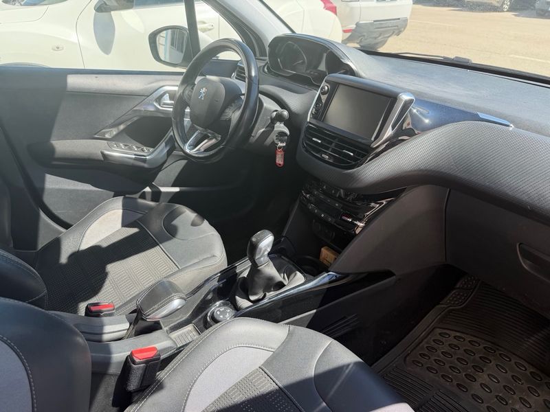 Peugeot 2008 1.2 Pure Tech S&S Style (2016) 2015, foto 8