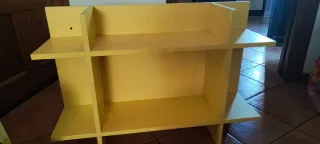 Estantería de madera para colgar
