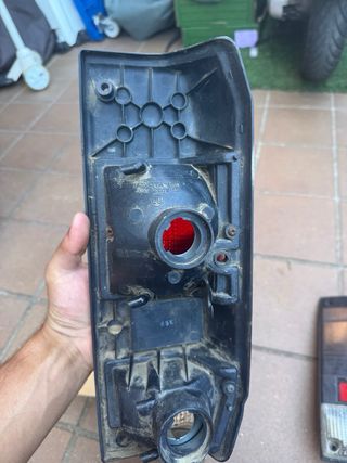 Pilotos Traseros Toyota Land Cruiser BJ73