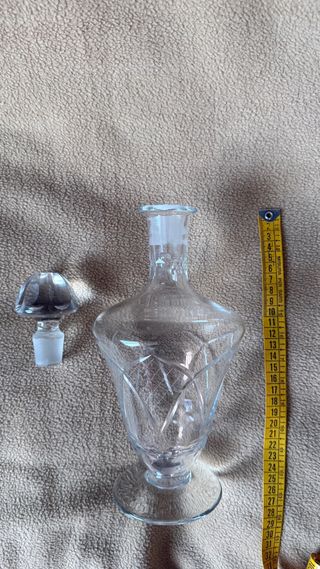 Caraffa in vetro trasparente