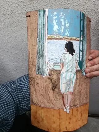 Teja pintada a mano.Cuadro de Dalí. 1925