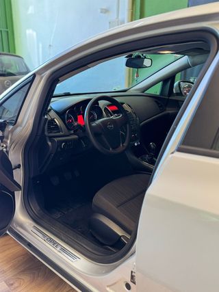 Opel Astra 1.3 cdti 95 cv Muy cuidado poco consumo