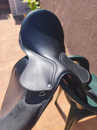 Montura Salto Fouganza Negra