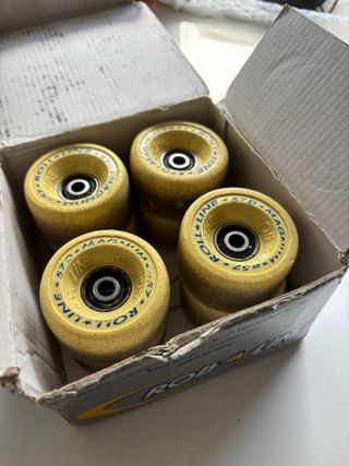 8 Ruedas Roll Line Magnum 57D Amarillas