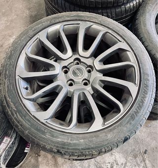 Llantas de aleación con neumáticos