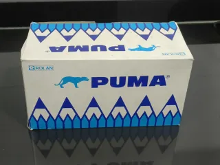 Scatola Vintage con 8 set di 12 matite Puma Rolan
