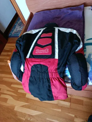 Chaqueta y pantalón de moto