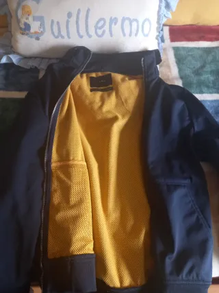 Chaqueta Zara Azul y Amarilla