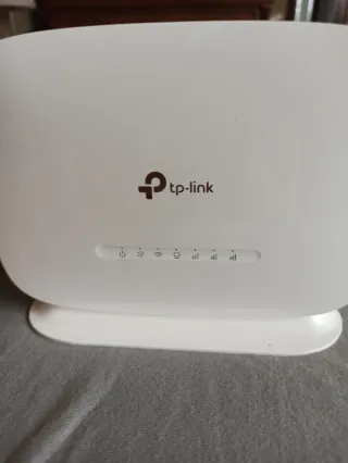 TP-Link TL-MR105 4G LTE Router 300 Mbps