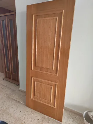Puerta de roble macizo